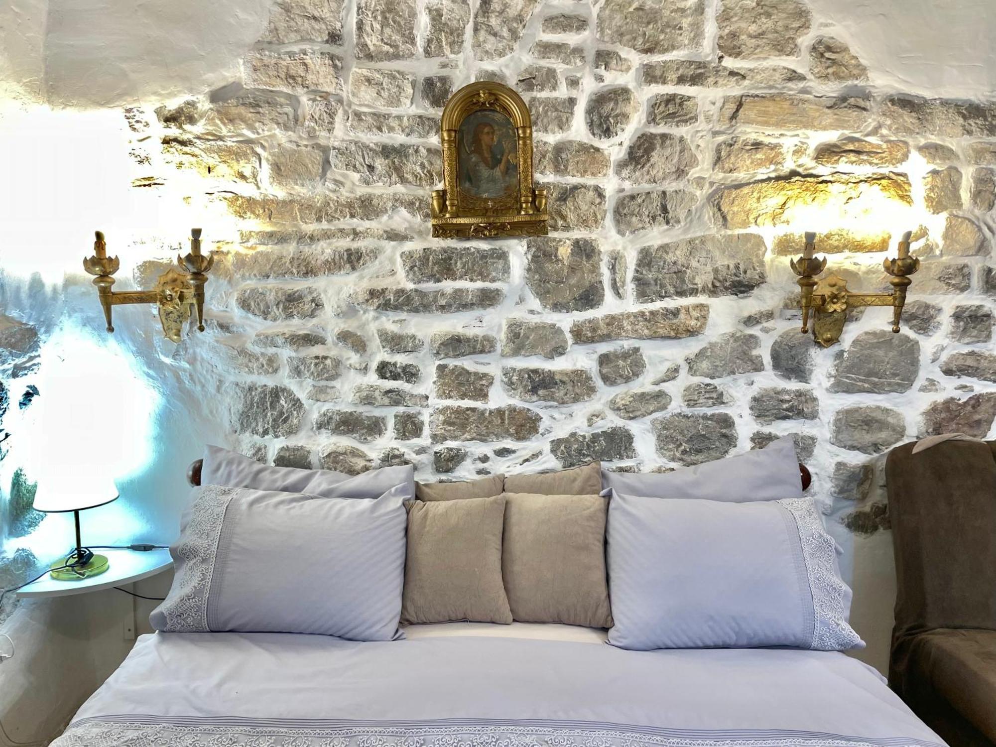 Old Town House With Private Garden Lejlighed Budva Eksteriør billede