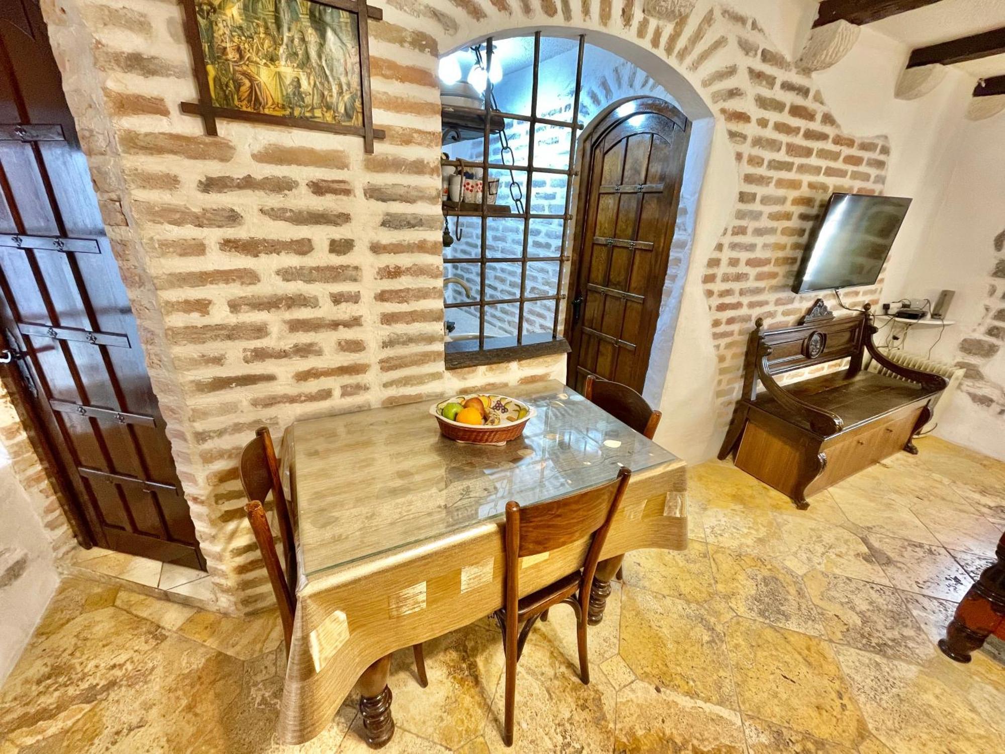 Old Town House With Private Garden Lejlighed Budva Eksteriør billede