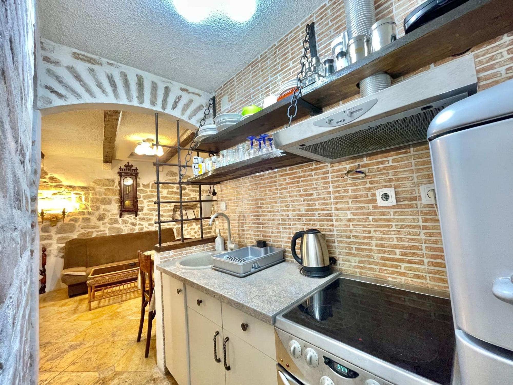 Old Town House With Private Garden Lejlighed Budva Eksteriør billede
